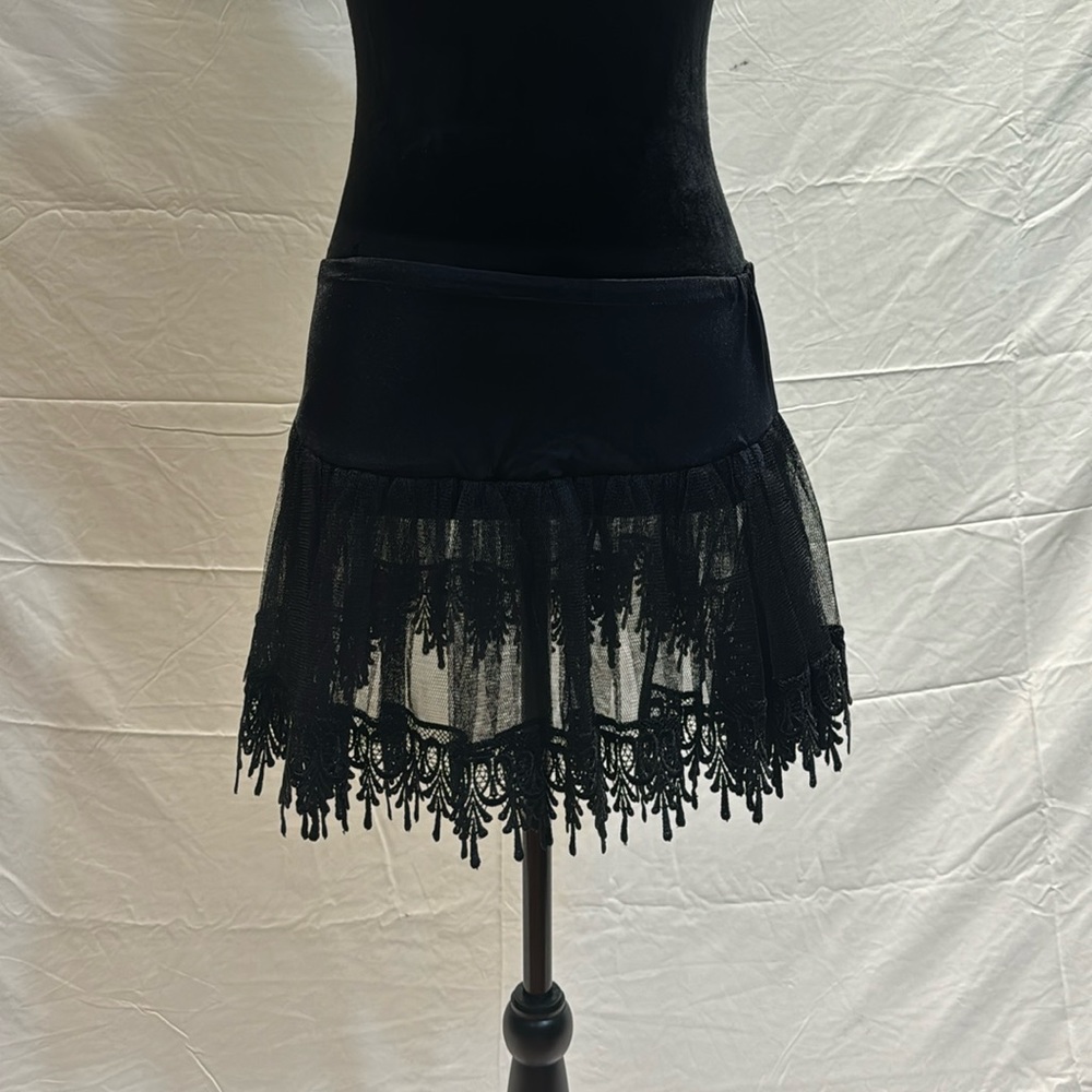 Leg Avenue tulle mini skirt